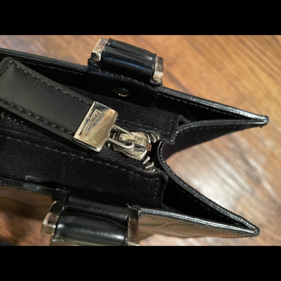 Salvatore Ferragamo handbag - Picture 3 of 16